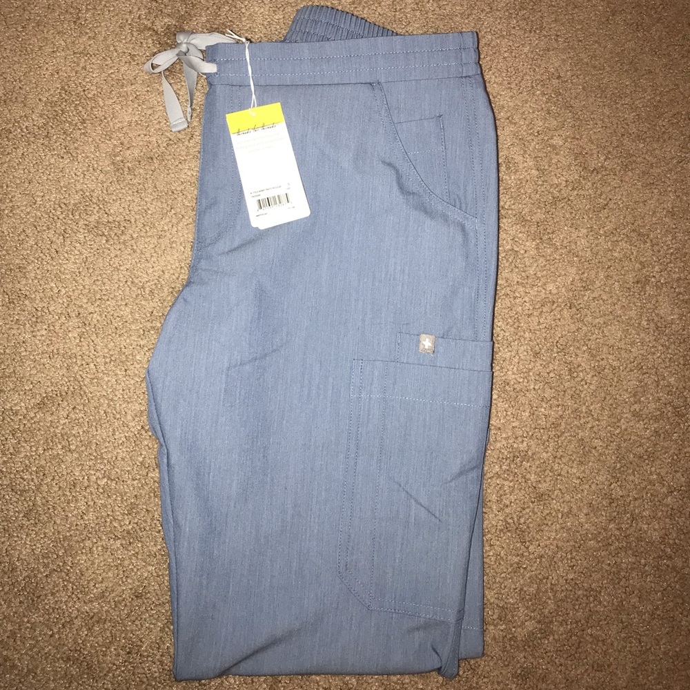 Figs yola skinny scrub pants NWT